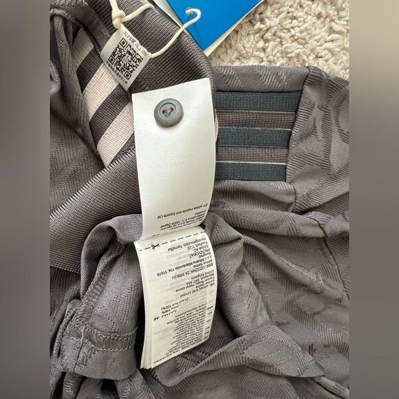 Adidas Real Madrid Authentic Third Jersey 24/25 - Picture 9 of 10